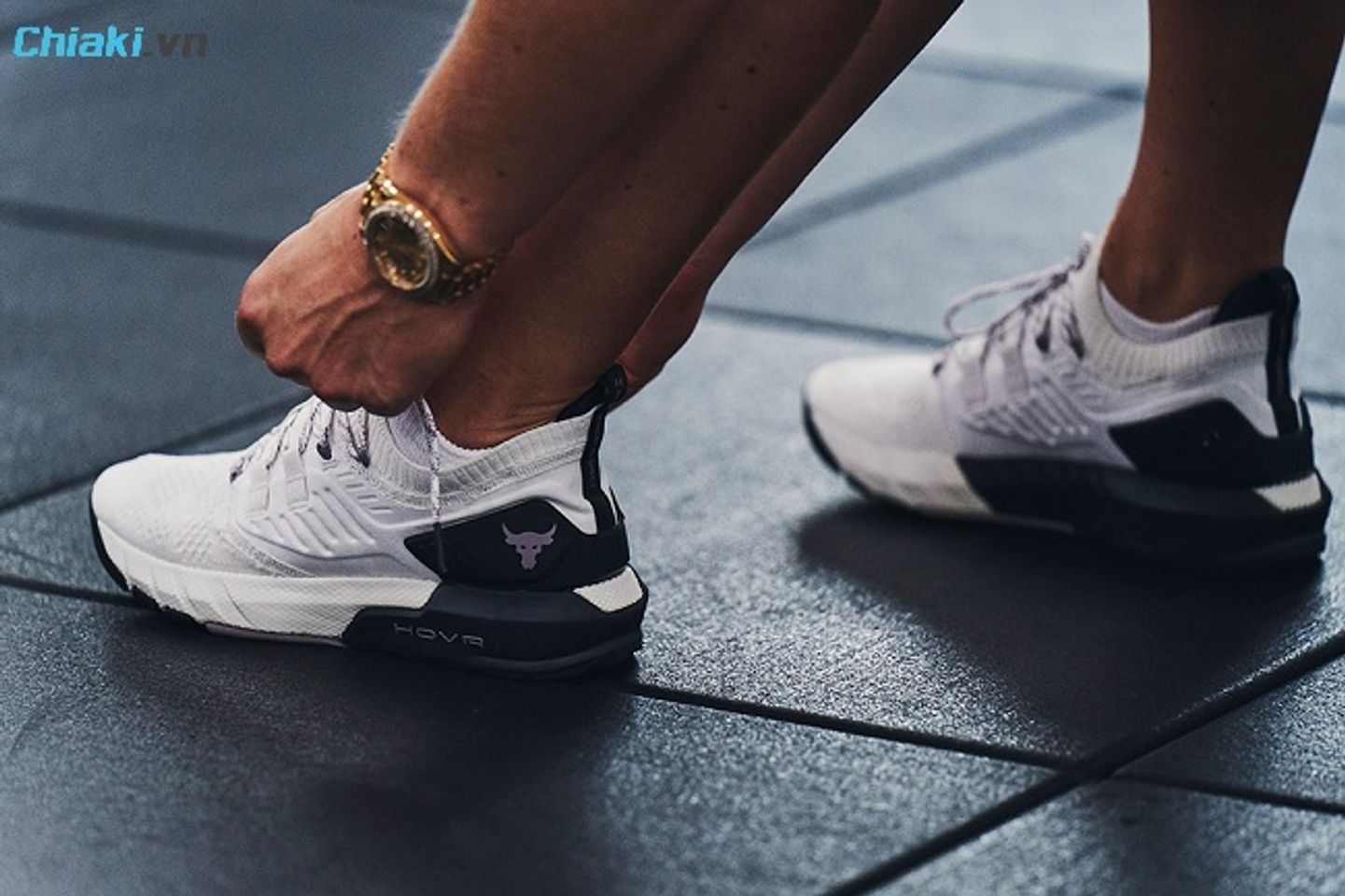 Under Armour Project Rock BSR 3 hỗ trợ những b&agrave;i tập bền bỉ hơn