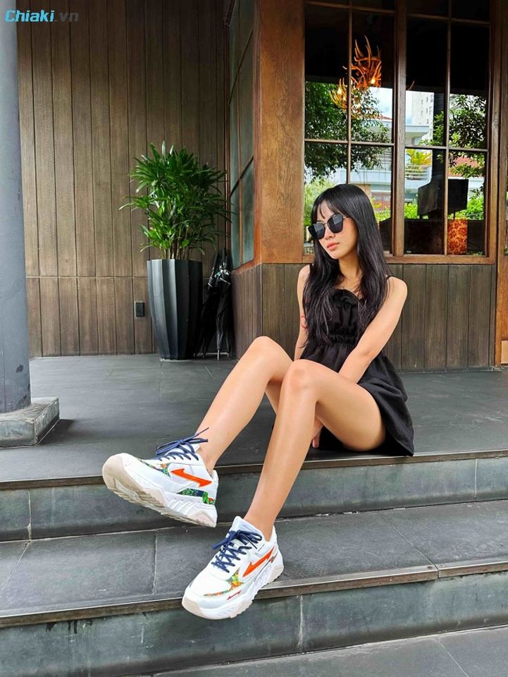 RieNevan l&agrave; thương hiệu lấy cảm hứng từ sự hy vọng trong tương lai