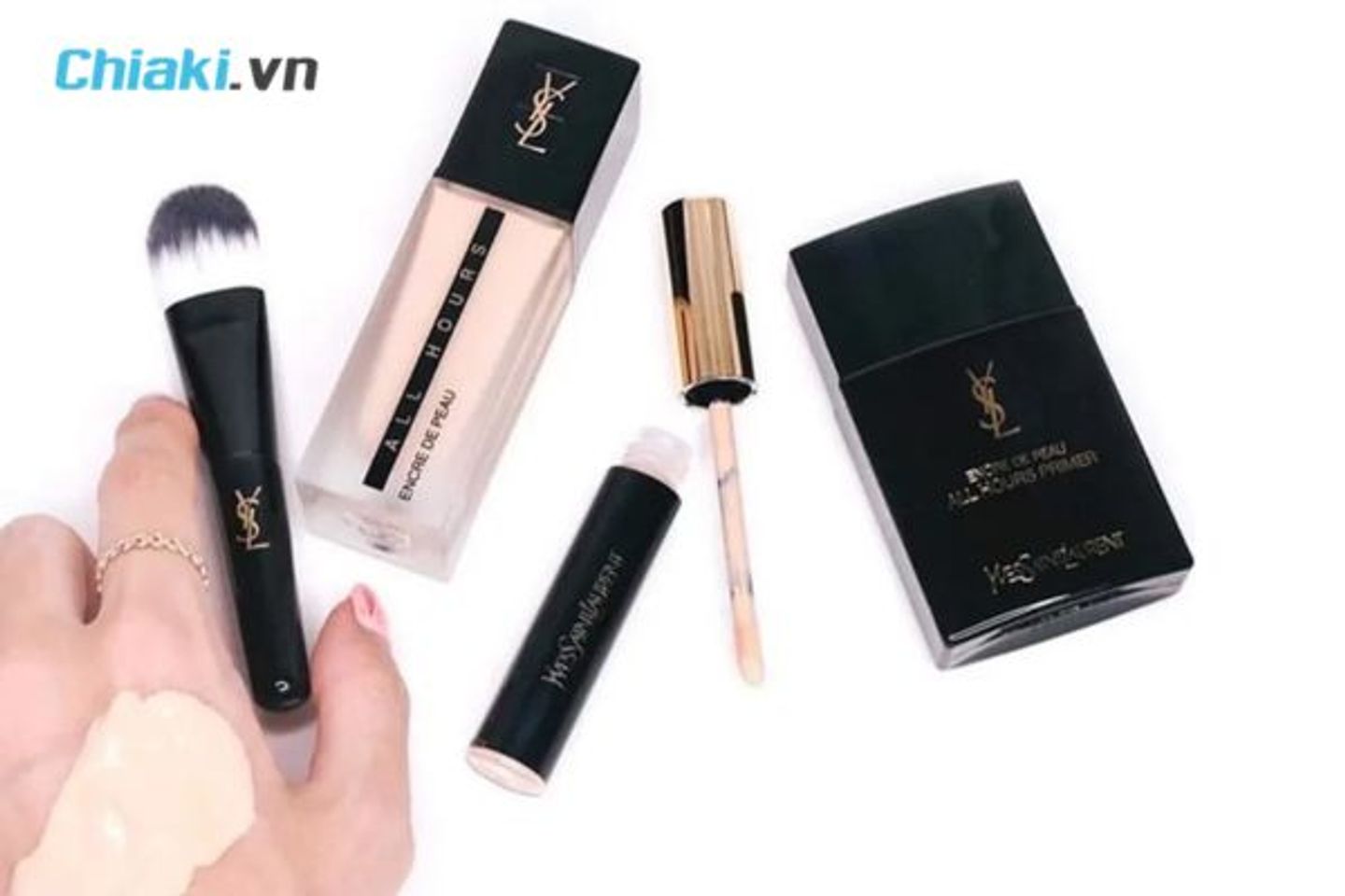Kem nền YSL All Hour Liquid Foundation SPF20 PA