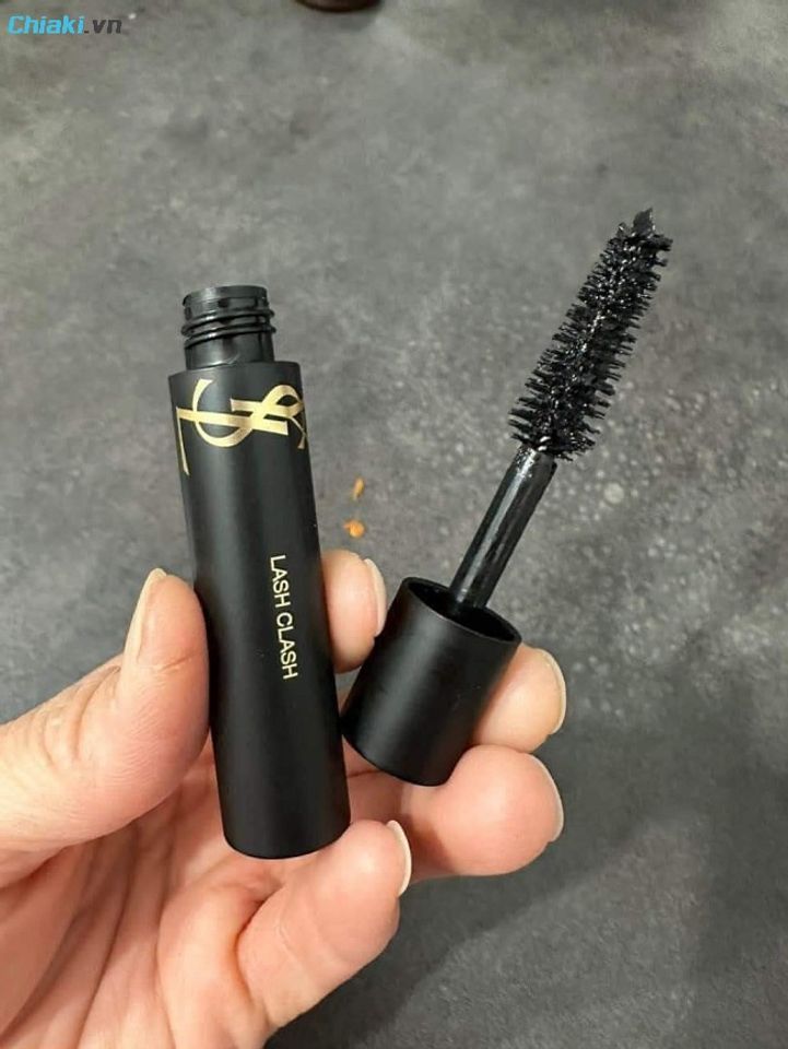 Mascara YSL Lash Clash Volume chuốt mi cong tuyệt đẹp