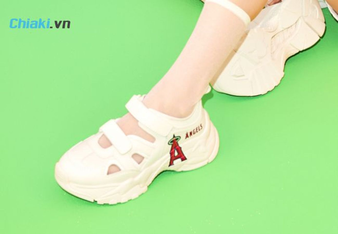 Gi&agrave;y MLB Big Ball Chunky Mask LA Angels thiết kế c&aacute;ch điệu, tho&aacute;ng kh&iacute;