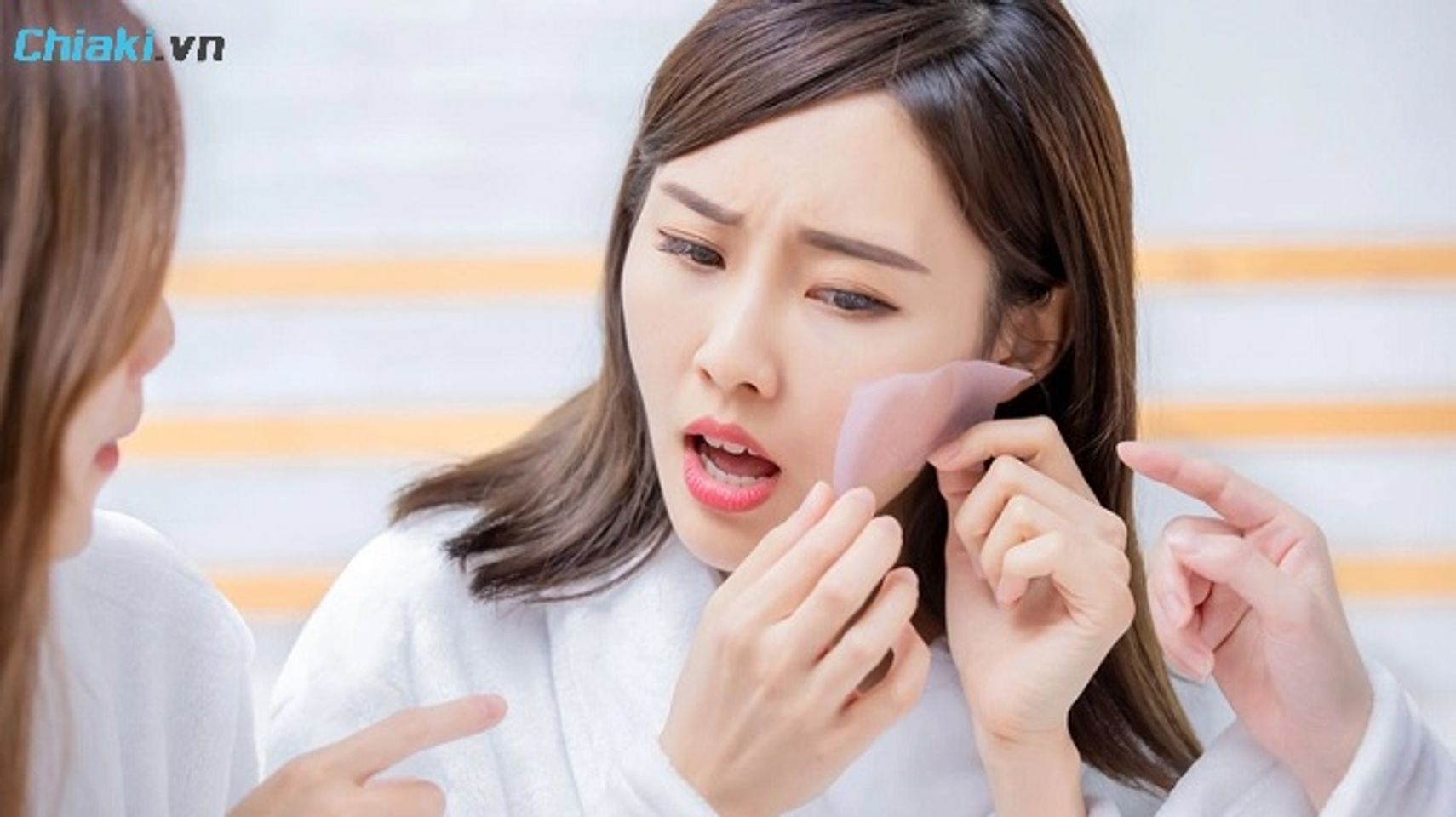 Nhiều nguy&ecirc;n nh&acirc;n dẫn tới da đổ nhiều dầu