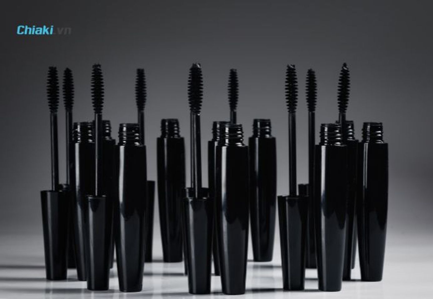 Ph&acirc;n biệt c&aacute;c loại mascara tr&ecirc;n thị trường