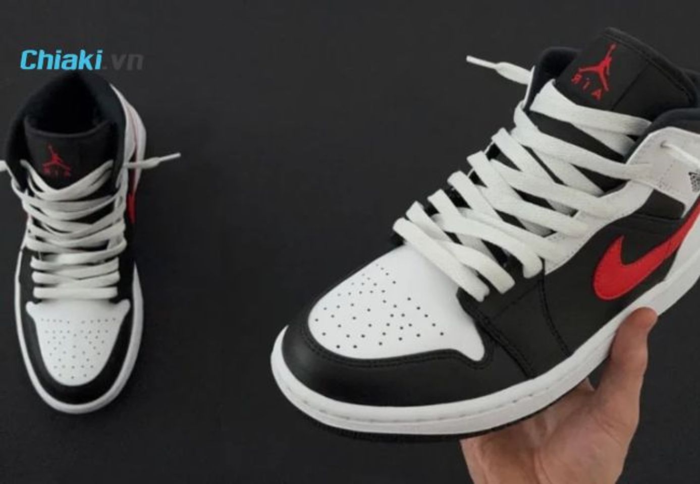 Thắt d&acirc;y gi&agrave;y Jordan 1 cổ cao kh&ocirc;ng buộc d&acirc;y