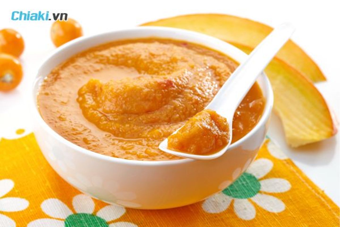 C&aacute;ch chọn th&igrave;a, muỗng ăn dặm cho b&eacute;
