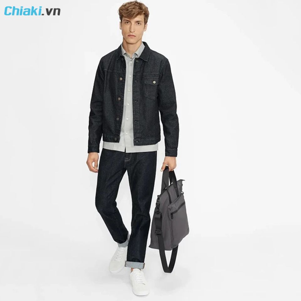 C&aacute;ch phối đồ với gi&agrave;y sneaker nam v&agrave; &aacute;o quần denim