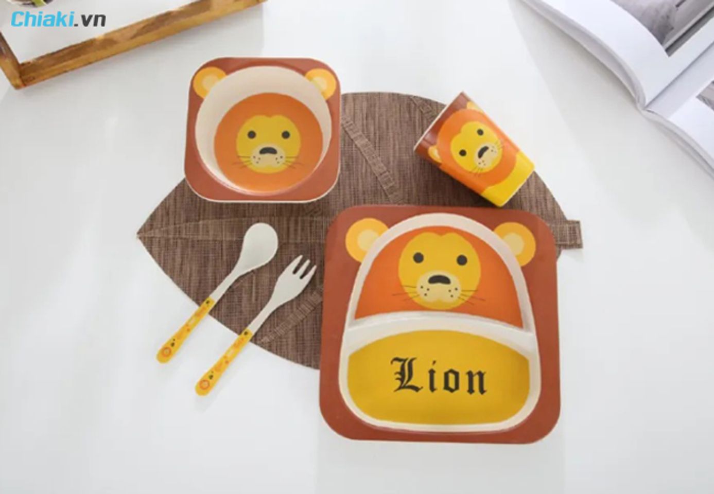 Ch&eacute;n ăn dặm cho b&eacute; Royalcare