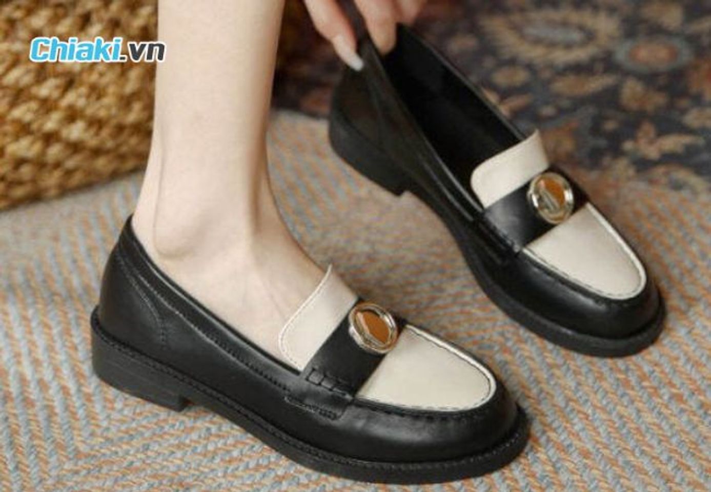 Gi&agrave;y Moccasin