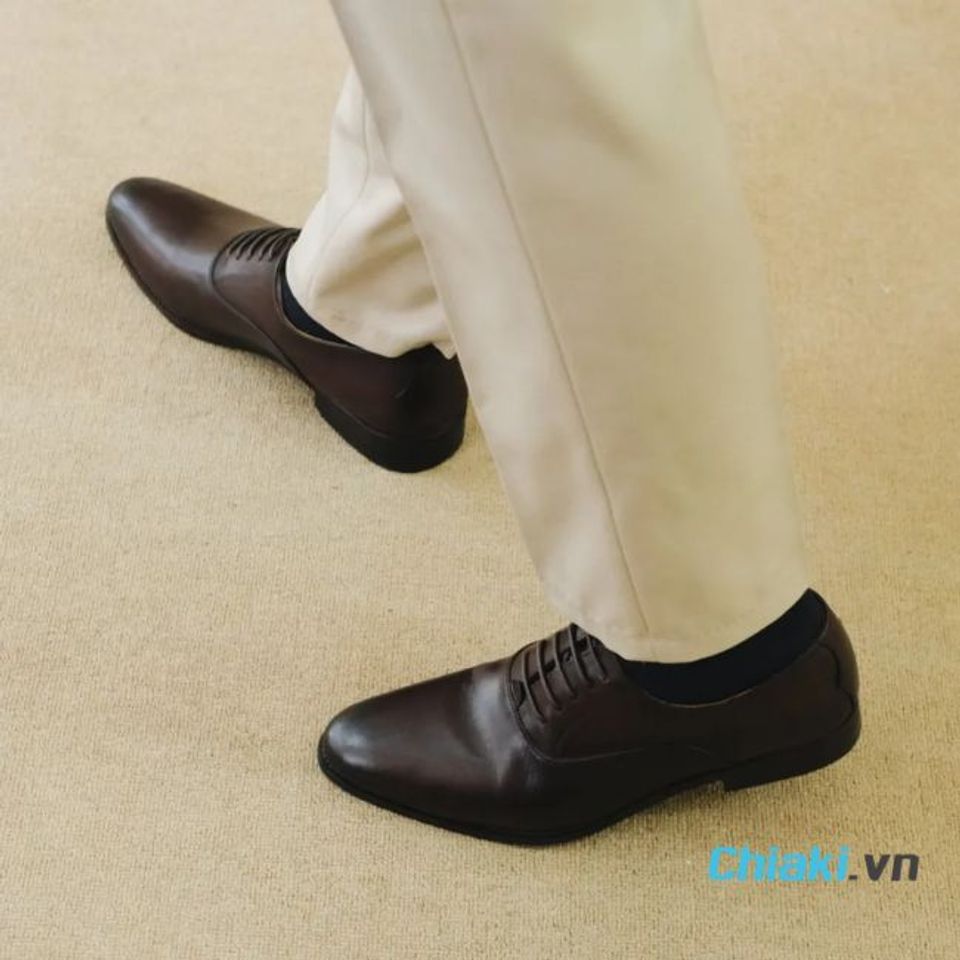Gi&agrave;y tặng bạn trai Be Classy Classic Oxford