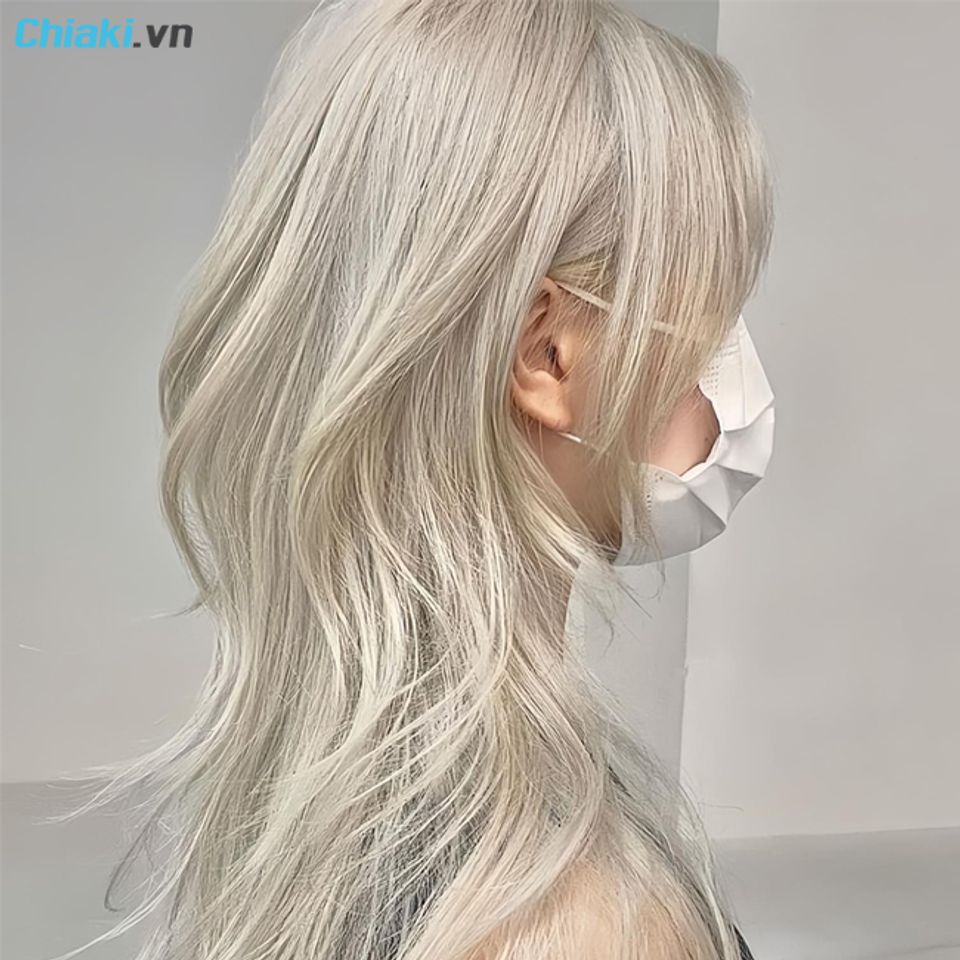 Hush cut nhuộm m&agrave;u s&aacute;ng