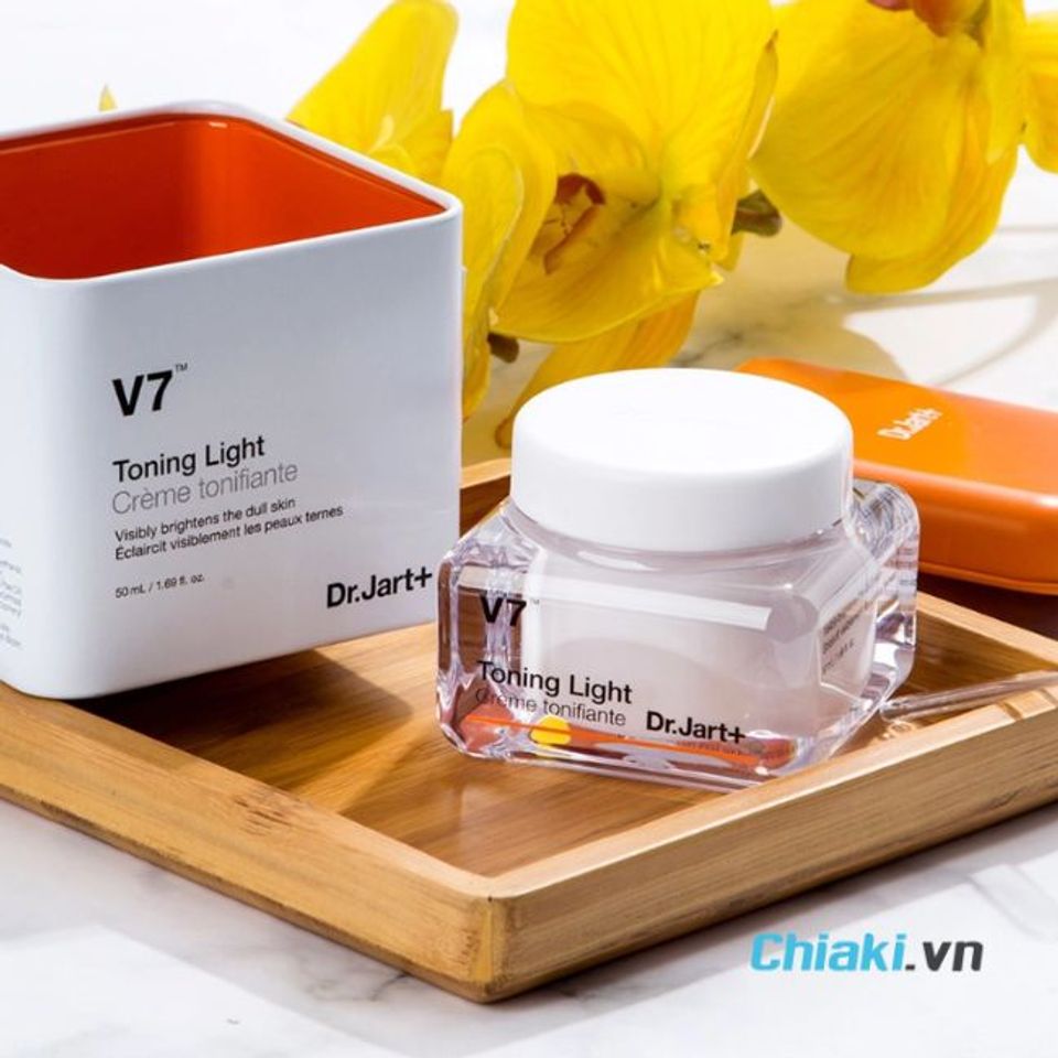 Kem t&aacute;i tạo da kh&ocirc;ng đều m&agrave;u Dr.Jart+ V7 Toning Light