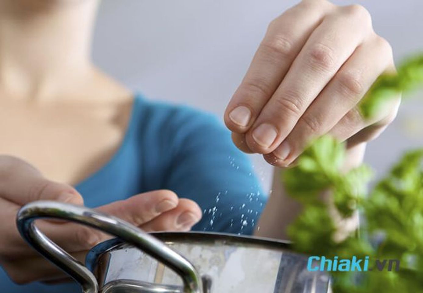 Lưu &yacute; khi n&ecirc;m gia vị cho b&eacute; ăn dặm