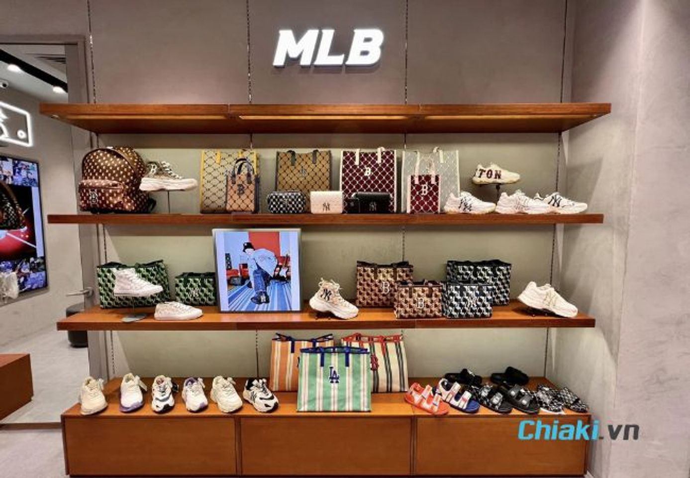MLB 23 Tr&agrave;ng Tiền