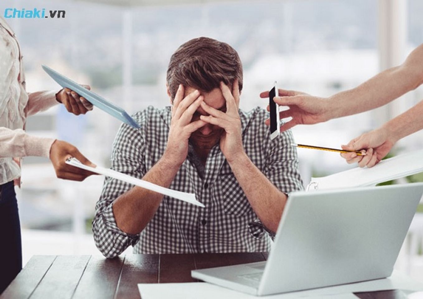 Stress l&agrave; một trong những nguy&ecirc;n nh&acirc;n ảnh hưởng ảnh hưởng đến chất lượng v&agrave; số lượng tinh tr&ugrave;ng