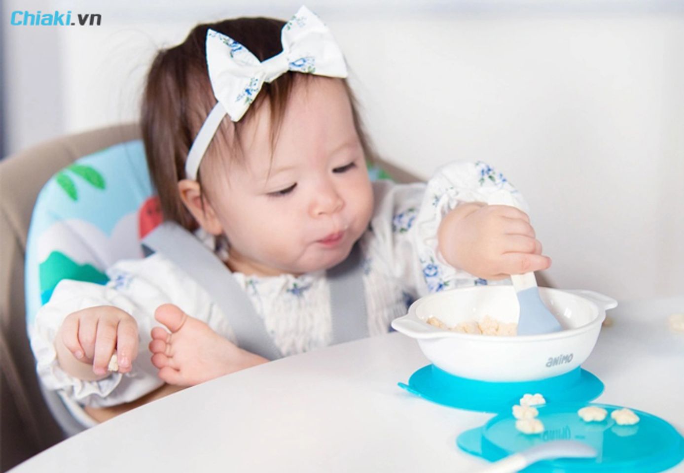 Những lưu &yacute; khi sử dụng bộ b&aacute;t ăn dặm cho b&eacute;