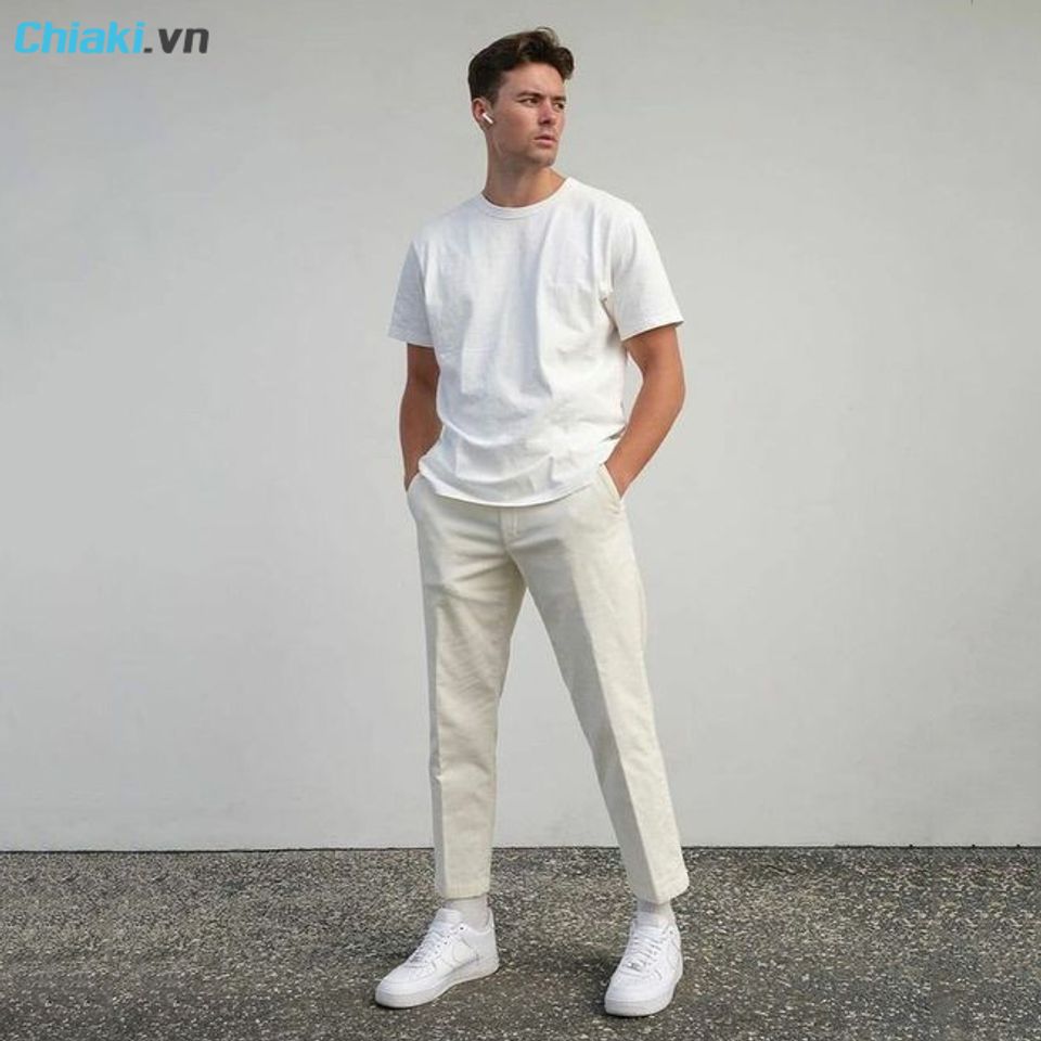 Phối đồ đồ gi&agrave;y sneaker nam với quần t&acirc;y