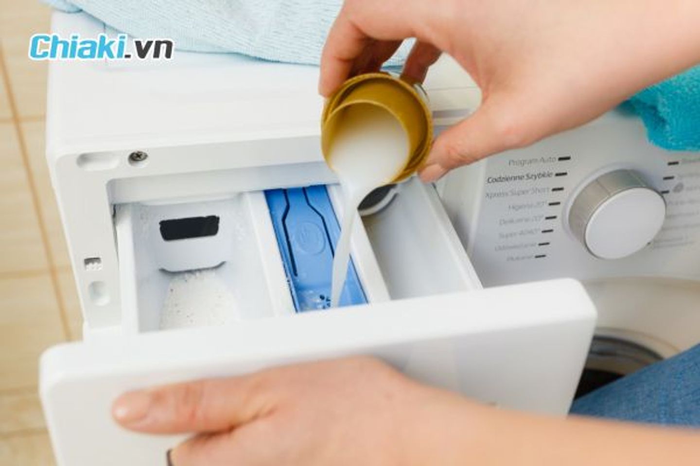 Sử dụng nước giặt cho m&aacute;y giặt c&oacute; ngăn chứa chuy&ecirc;n dụng