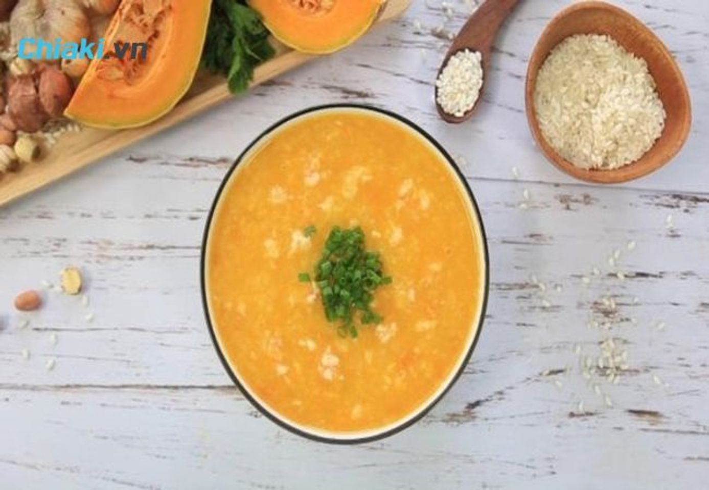 S&uacute;p b&iacute; đỏ thịt b&ograve;