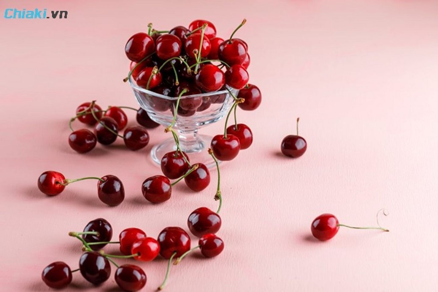 Cherry hỗ trợ bảo vệ cơ thể khỏi cảm lạnh, cảm c&uacute;m,...