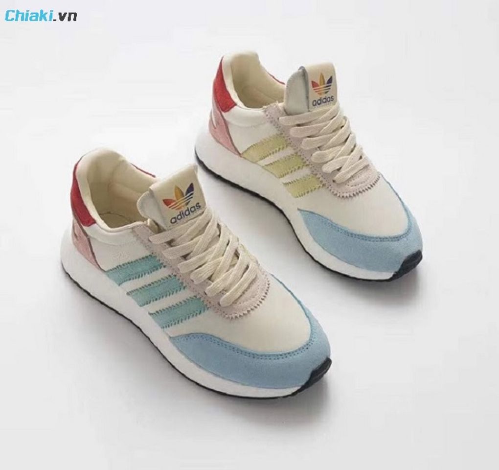 Adidas Originals l&agrave; sự kết hợp ho&agrave;n hảo giữa phong c&aacute;ch thể thao truyền thống c&ugrave;ng với xu hướng đường phố hiện đại