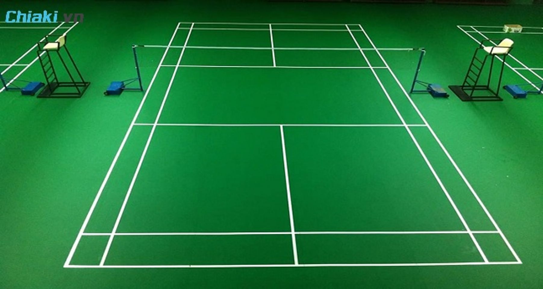 K&iacute;ch thước s&acirc;n cầu l&ocirc;ng đ&ocirc;i chiều rộng s&acirc;n: 6,1m