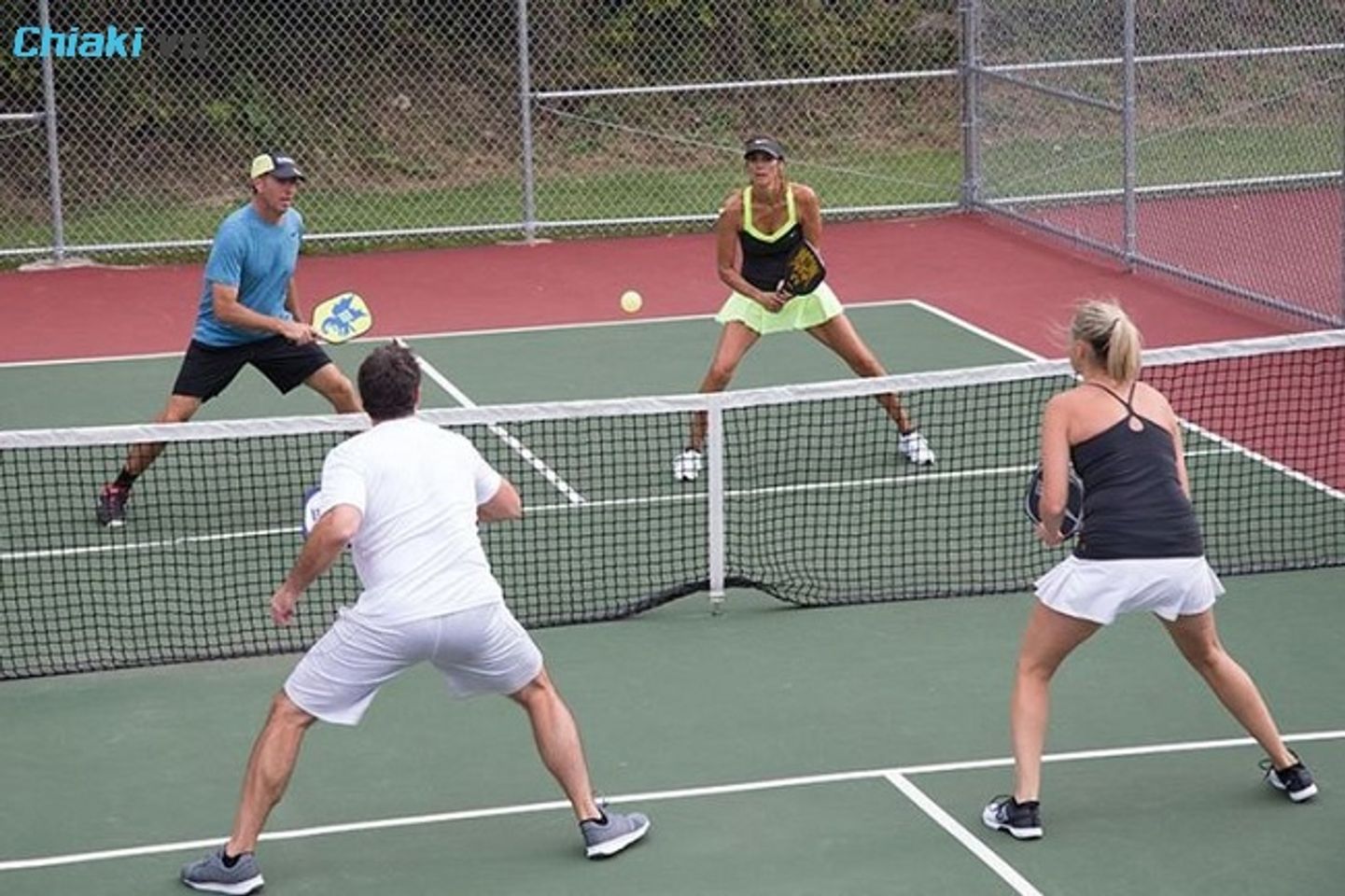 K&iacute;ch thước s&acirc;n Pickleball đ&ocirc;i đường bi&ecirc;n được mở rộng