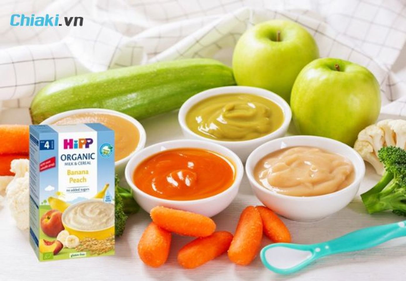 Pha bột ăn dặm Hipp c&ugrave;ng hoa quả nghiền