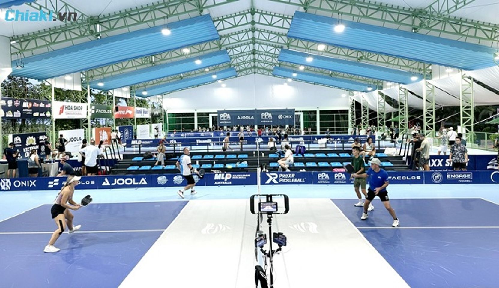 S&acirc;n Pickleball Vũng T&agrave;u Tại Carmelina Beach Resort 7 s&acirc;n thi đấu ch&iacute;nh thức c&oacute; m&aacute;i che