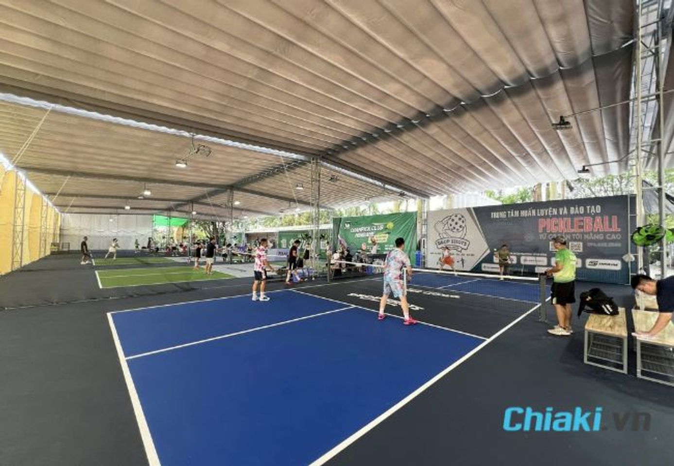 S&acirc;n Pickleball Gia L&acirc;m Drop Shots