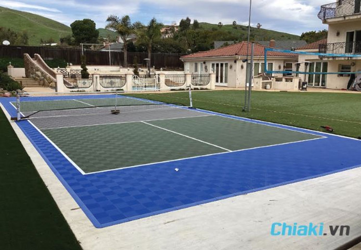 S&acirc;n Pickleball l&agrave;m từ nhựa tổng hợp
