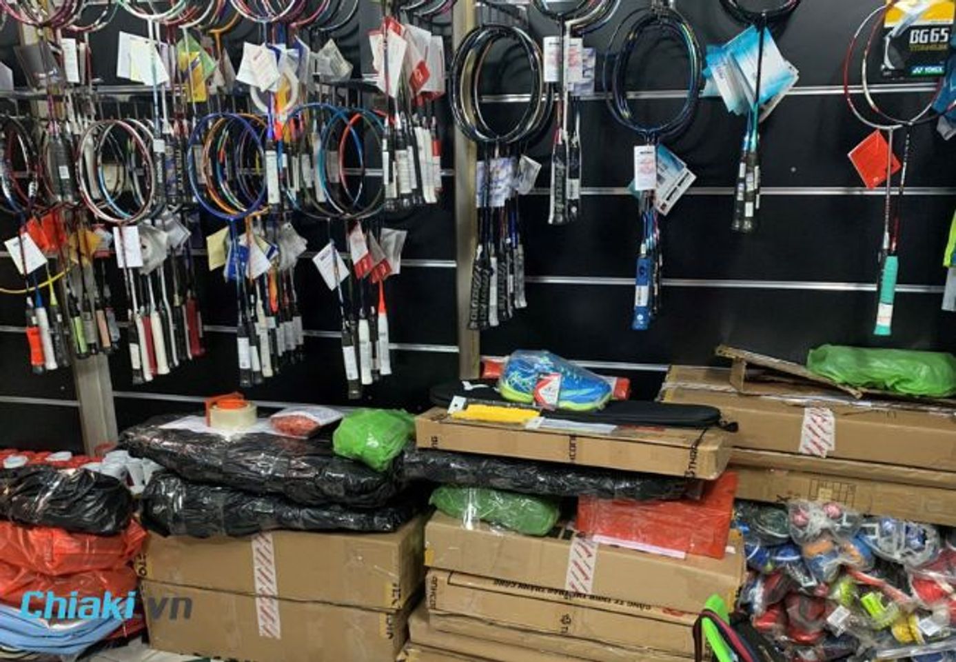Tiến Dinh Sport - Nơi b&aacute;n vợt cầu l&ocirc;ng H&agrave; Nội
