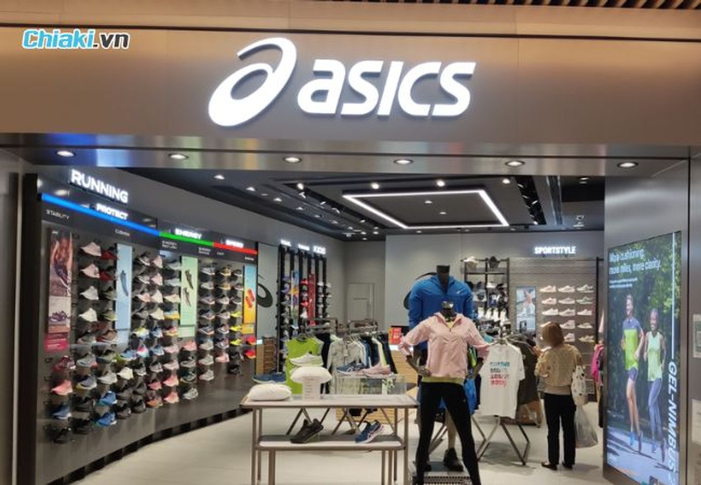 Thương hiệu thời trang ASICS