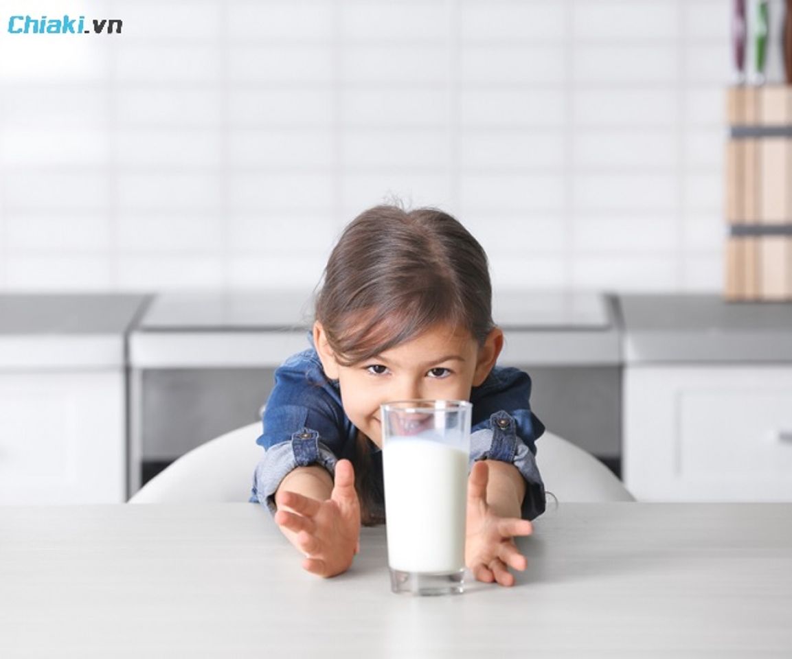 Lựa chọn c&aacute;c loại sữa tăng chiều cao theo độ tuổi th&iacute;ch hợp