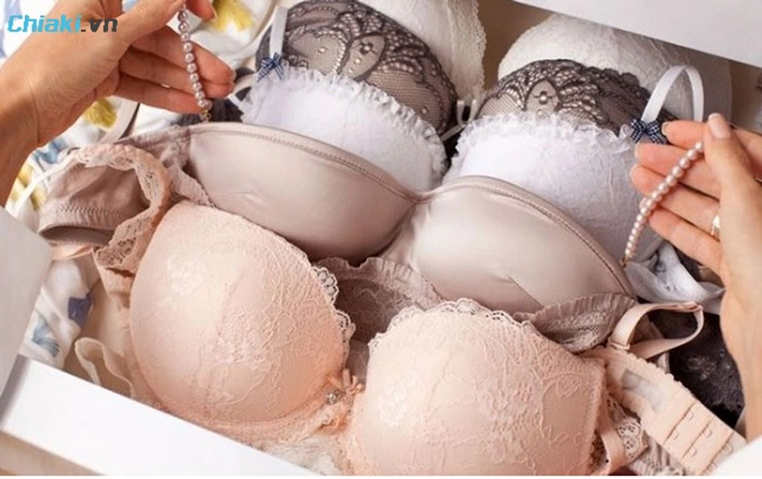 Lựa chọn &aacute;o ngực vừa vặn để tr&aacute;nh l&agrave;m tổn thương v&ugrave;ng da nhạy cảm