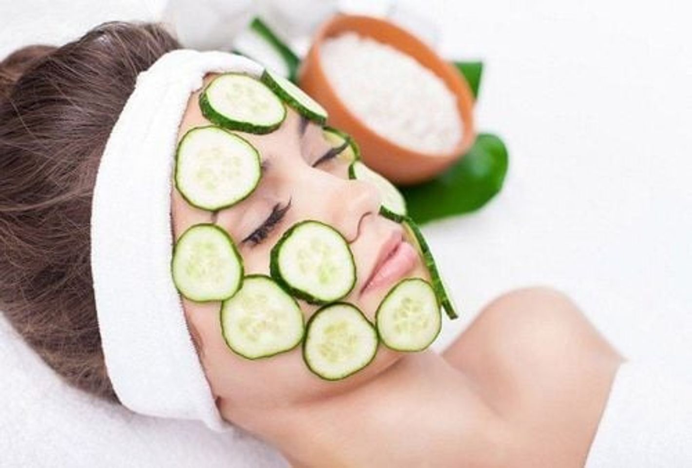 Lợi &iacute;ch của việc d&ugrave;ng mặt nạ dưỡng ẩm l&agrave; g&igrave;?