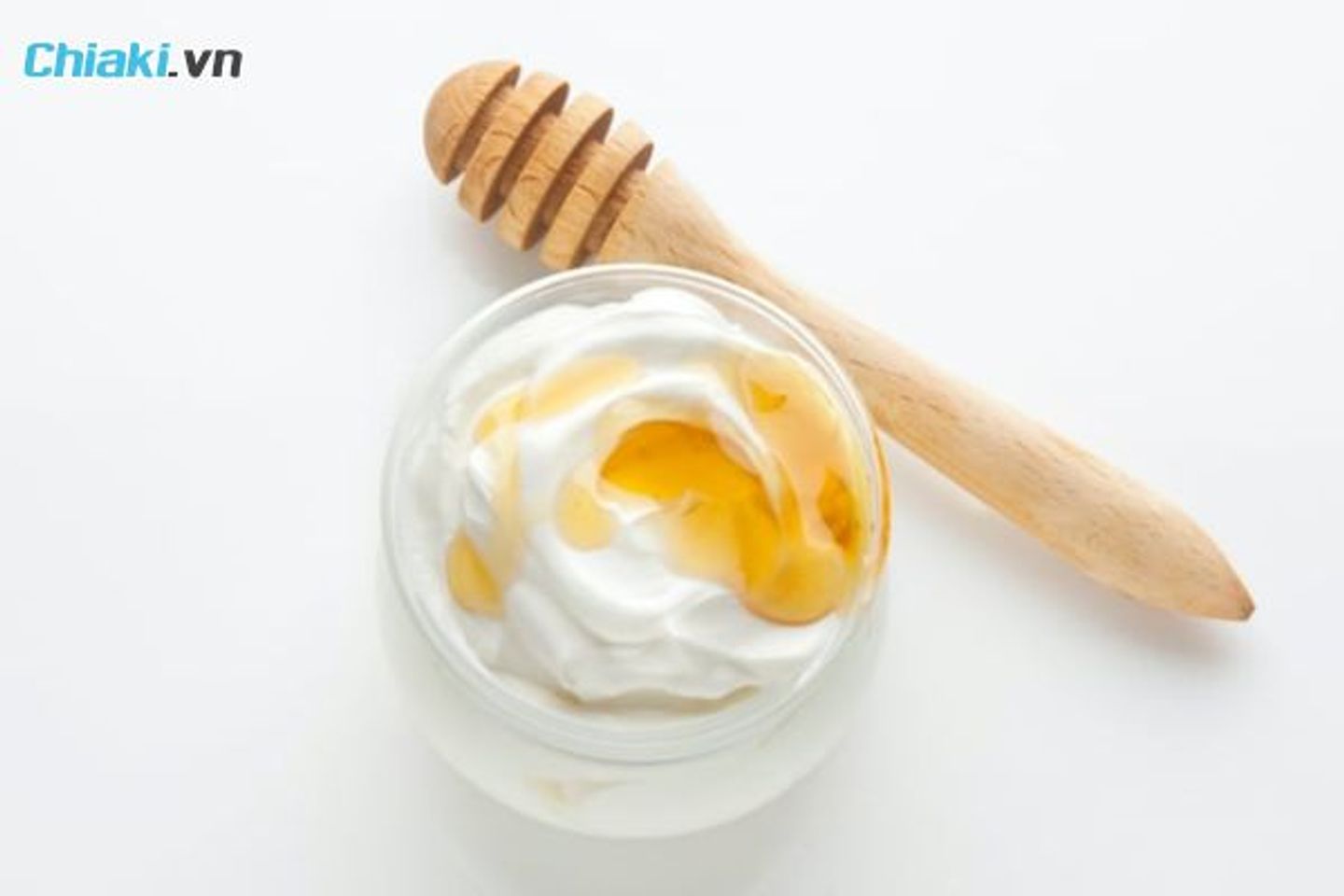 Mặt nạ vitamin E với sữa chua, dưỡng trắng, cấp ẩm cho da mềm mịn