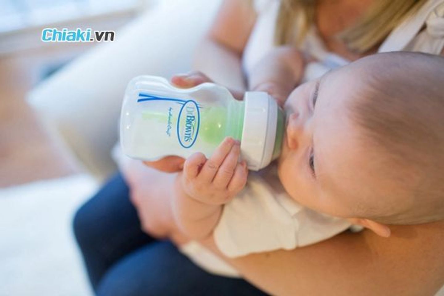 B&igrave;nh sữa được l&agrave;m từ nhựa PP cao cấp, kh&ocirc;ng chứa BPA
