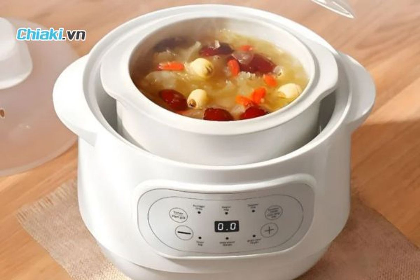 Chưng yến bằng nồi chưng c&aacute;ch thủy, giữ trọn dinh dưỡng