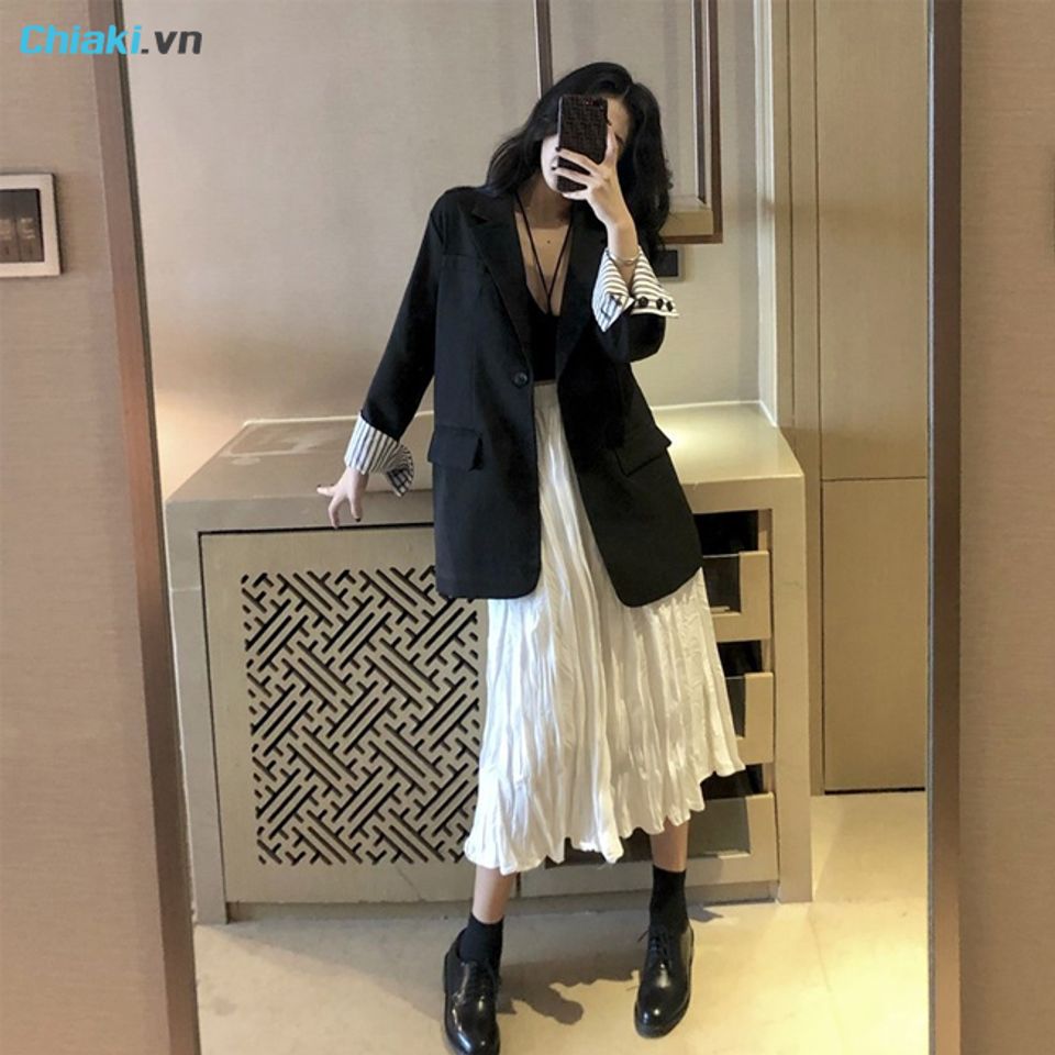 hối &aacute;o blazer với ch&acirc;n v&aacute;y voan
