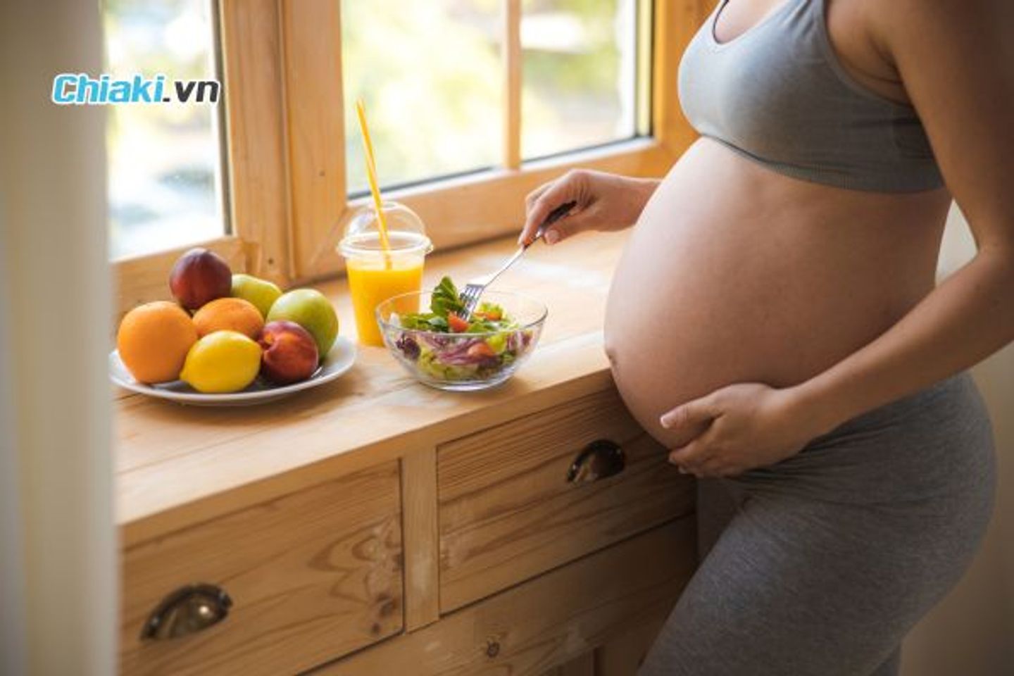 Phụ nữ mang thai từ th&aacute;ng thứ 4 trở đi n&ecirc;n khuyến kh&iacute;ch bổ sung yến