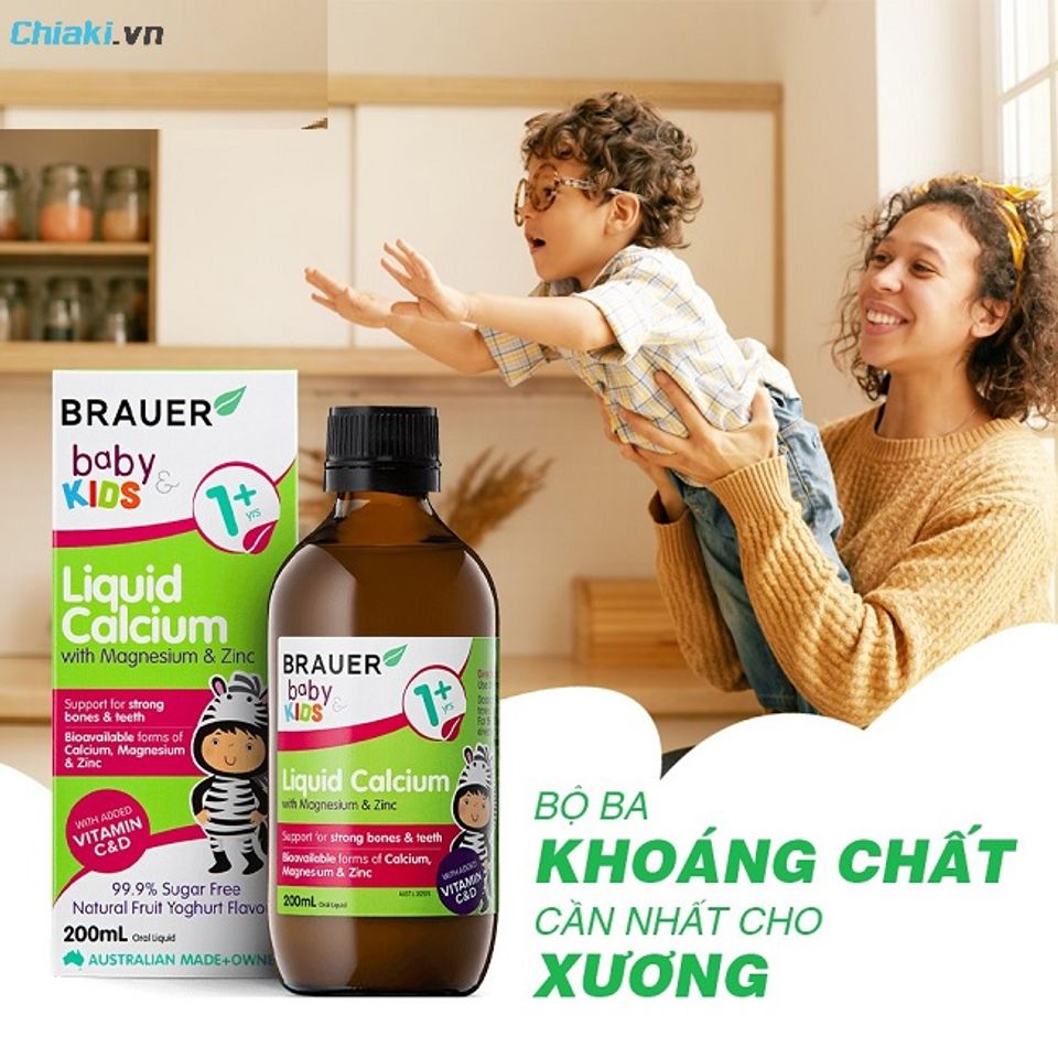 Siro Brauer Baby & Kids Liquid Calcium dạng siro hương sữa chua tr&aacute;i c&acirc;y dễ uống
