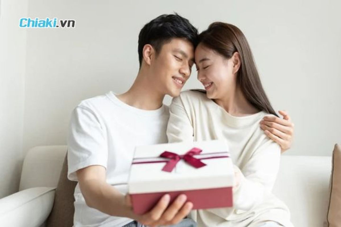 Tăng t&uacute;i x&aacute;ch cho bạn g&aacute;i thể hiện sự quan t&acirc;m, thấu hiểu