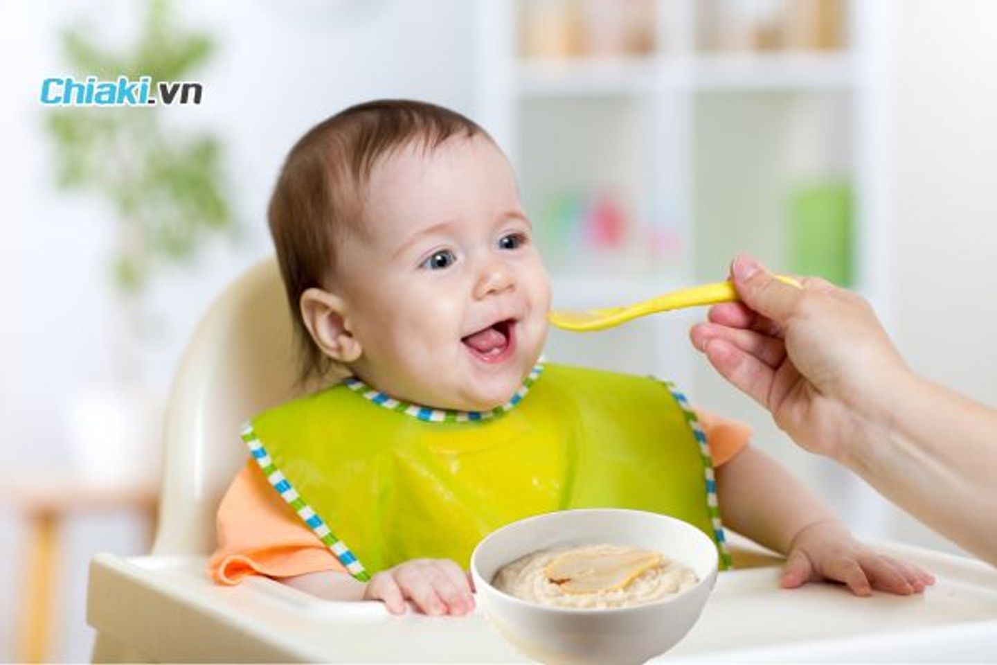 Trẻ dưới 7 th&aacute;ng tuổi kh&ocirc;ng n&ecirc;n ăn yến s&agrave;o