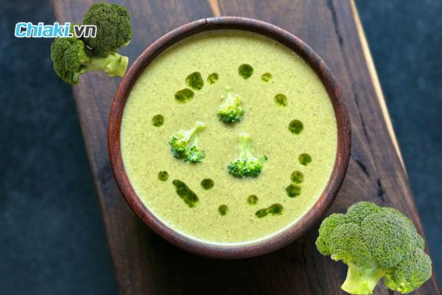 B&ocirc;ng cải xanh gi&agrave;u sắt, vitamin C v&agrave; chất chống oxy h&oacute;a.