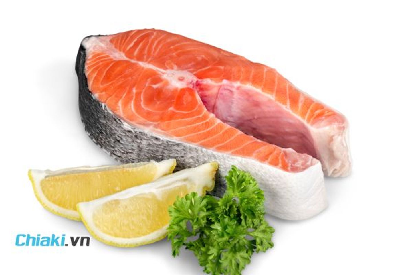 C&aacute; hồi gi&agrave;u Omega-3 gi&uacute;p hỗ trợ giảm vi&ecirc;m tốt cho tim mạch