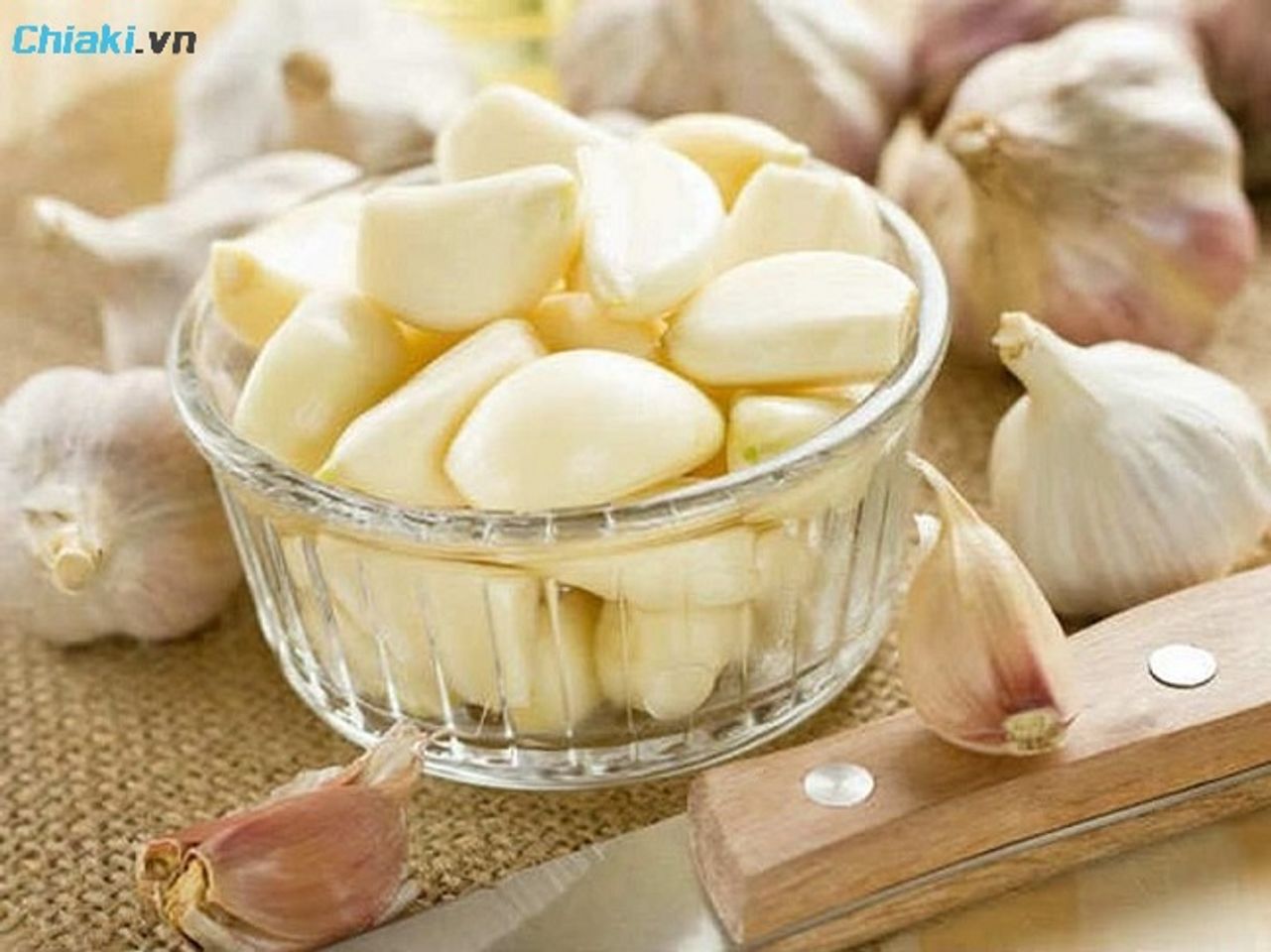 C&aacute;ch chữa ho cho b&eacute; tại nh&agrave; bằng nước tỏi hấp&nbsp;