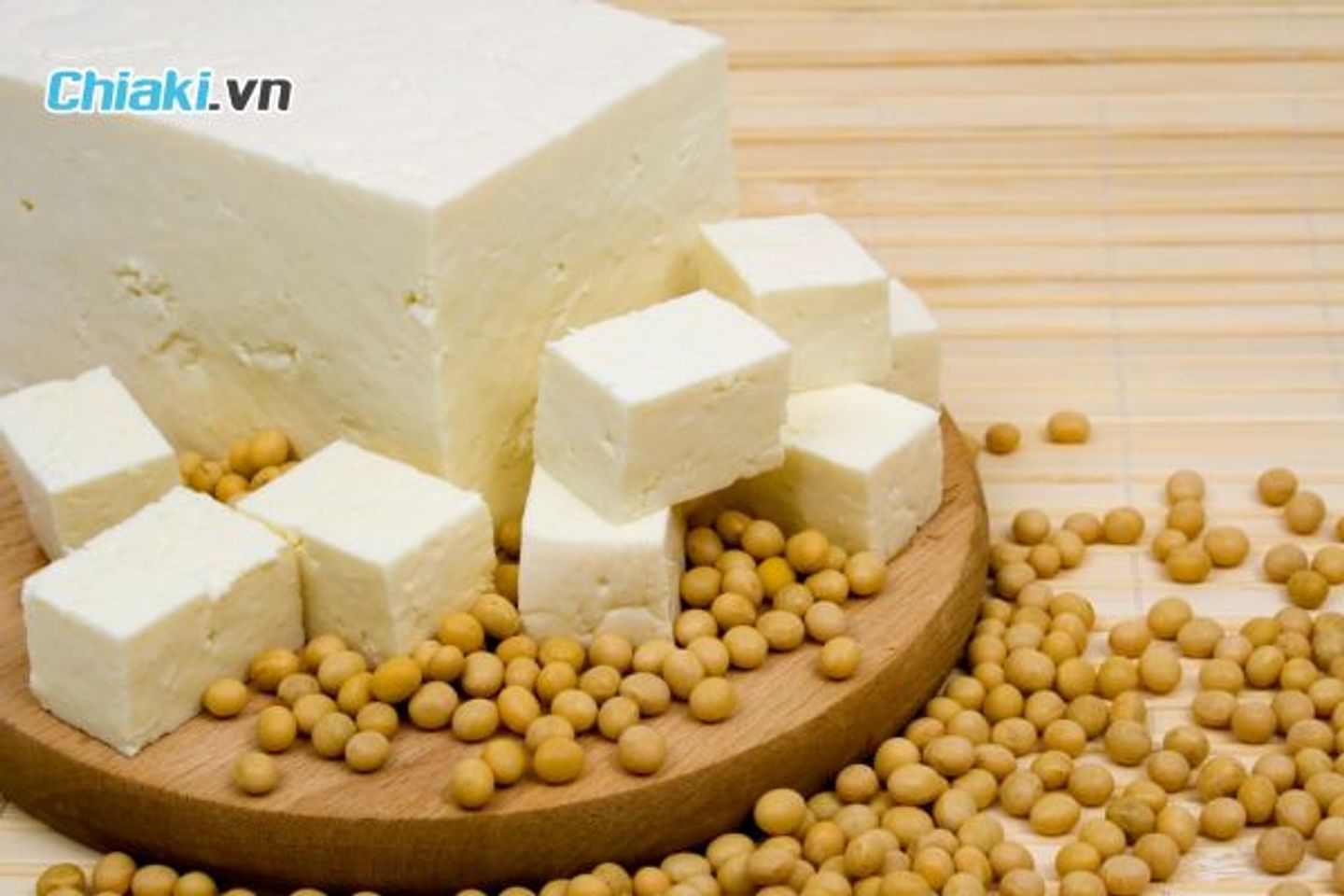 Đậu n&agrave;nh v&agrave; đậu phụ cung cấp sắt non-heme, canxi v&agrave; protein thực vật