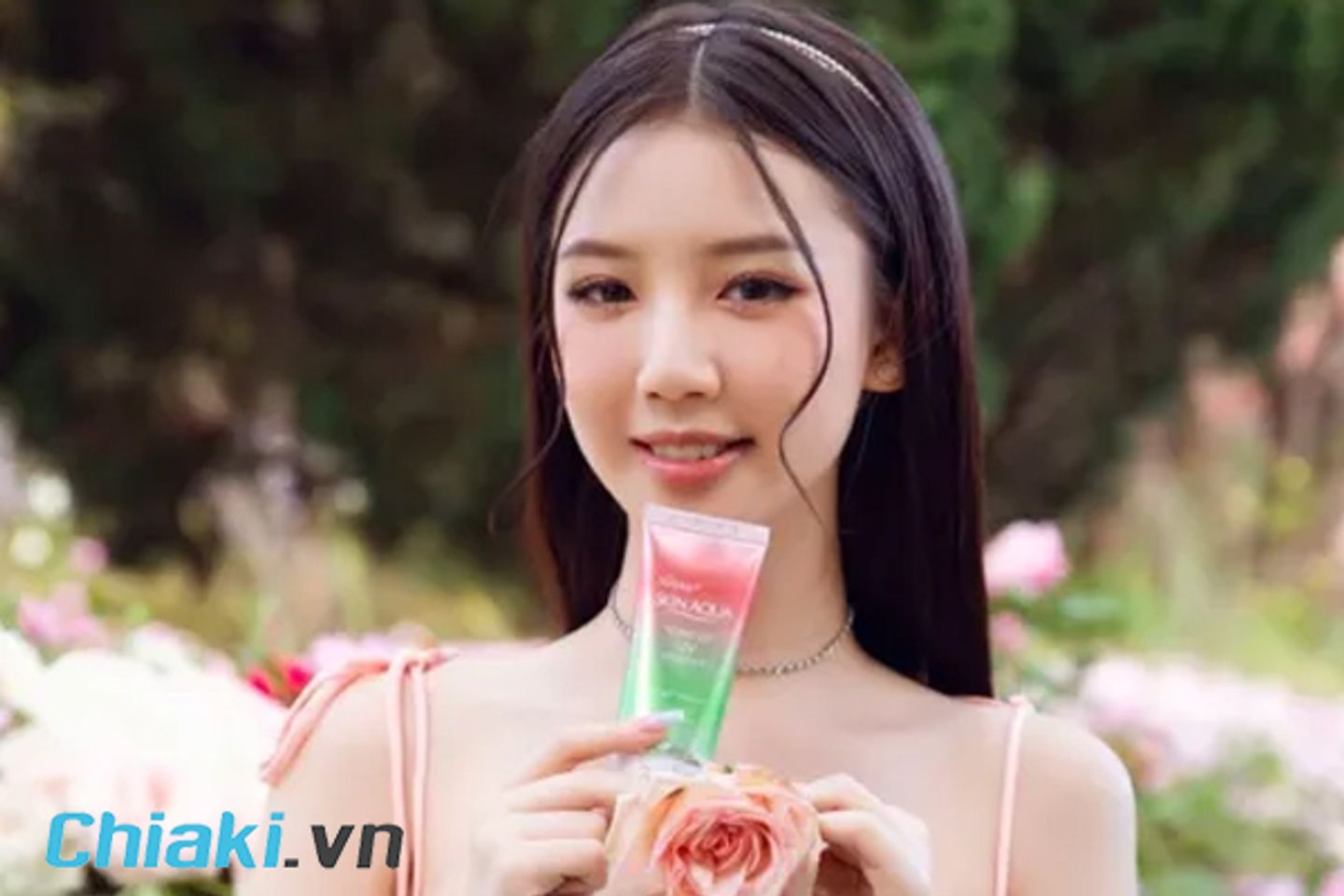 Kem chống nắng Skin Aqua an to&agrave;n cho b&agrave; bầu Tone Up UV Essence Happiness Aura Rose Color