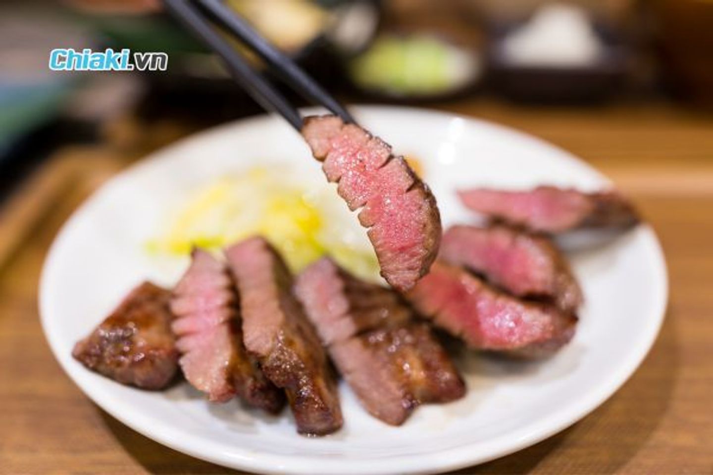 Thịt b&ograve; nạc thực phẩm gi&agrave;u sắt heme, dễ hấp thu