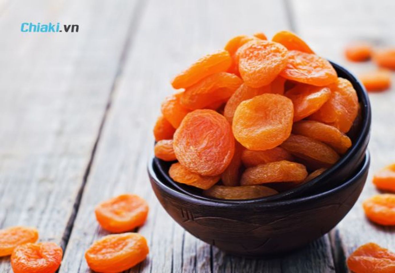 100g mơ kh&ocirc; cung cấp tới 2.7 mg sắt